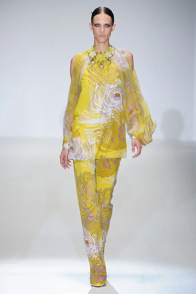 Look 33